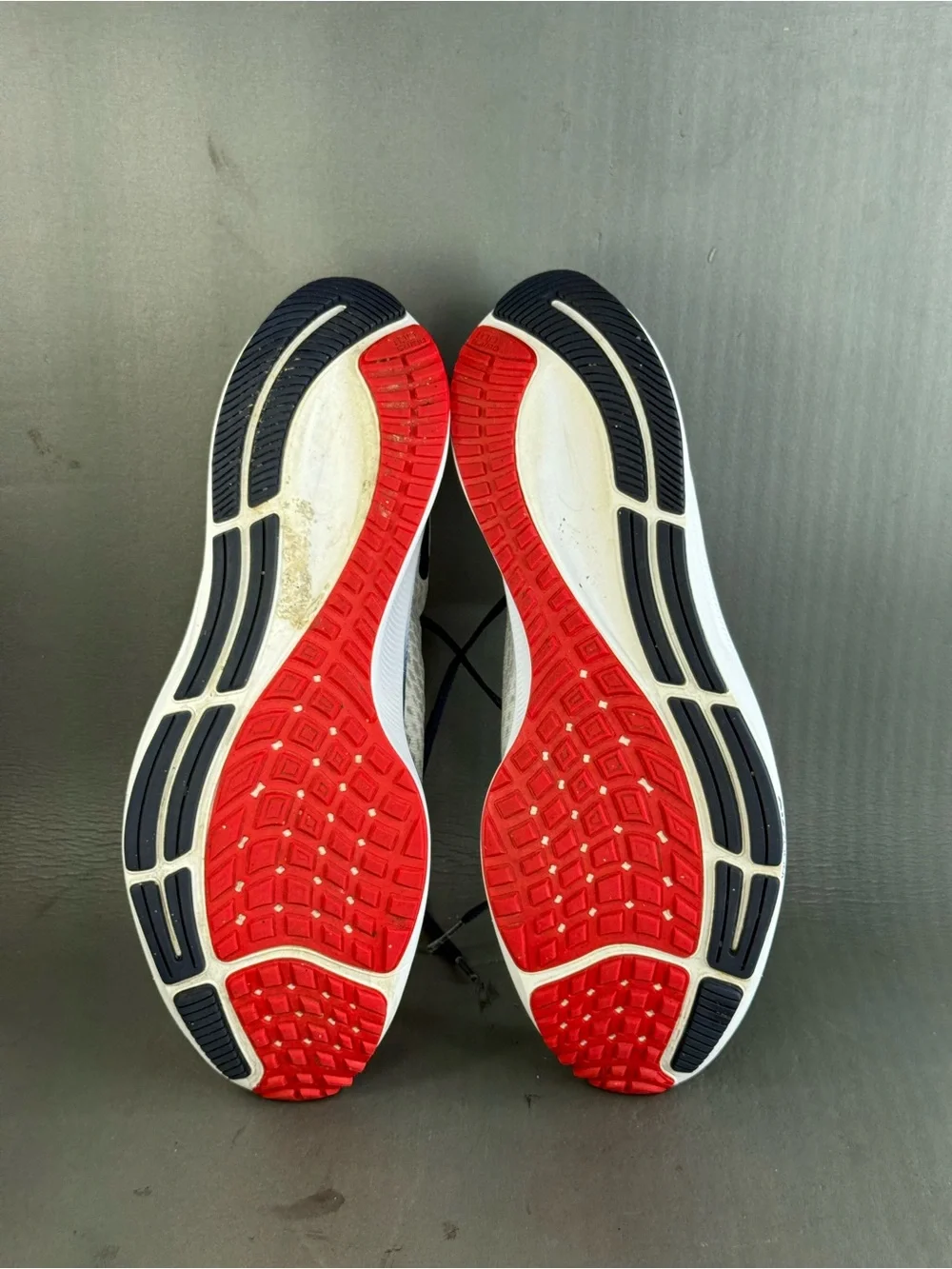 Nike AIR ZOOM PEGASUS 37 'NEW ENGLAND PATRIOTS' sneakers men’s 11